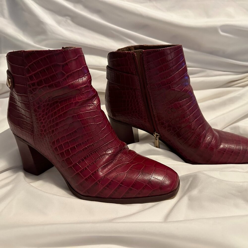 Franco Sarto Ilaria Bootie, Size 8M, Burgundy Croc Print